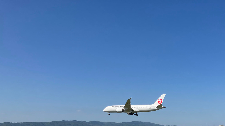 flying-plane